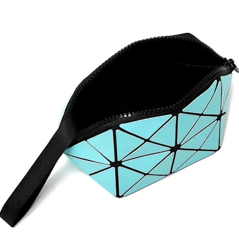 *3x Host Pick!!* Geometric Makeup Bags! 💄